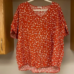 Flaunt Boutique Rust Pebble Blouse